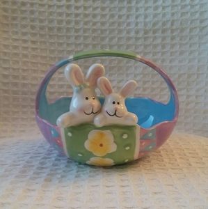 Ganz Ceramic Bunnies In A Easter Egg Shape Basket